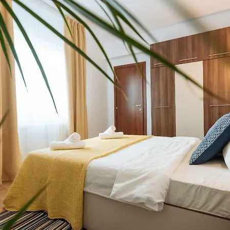 Apartment Sunny Muncii Bucharest