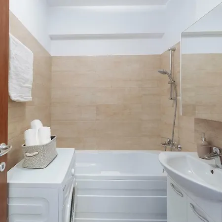 Sunny Muncii Apartment Bucharest